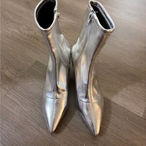 Metallic Silver Pointed-Toe Ankle Boots with kitten heel